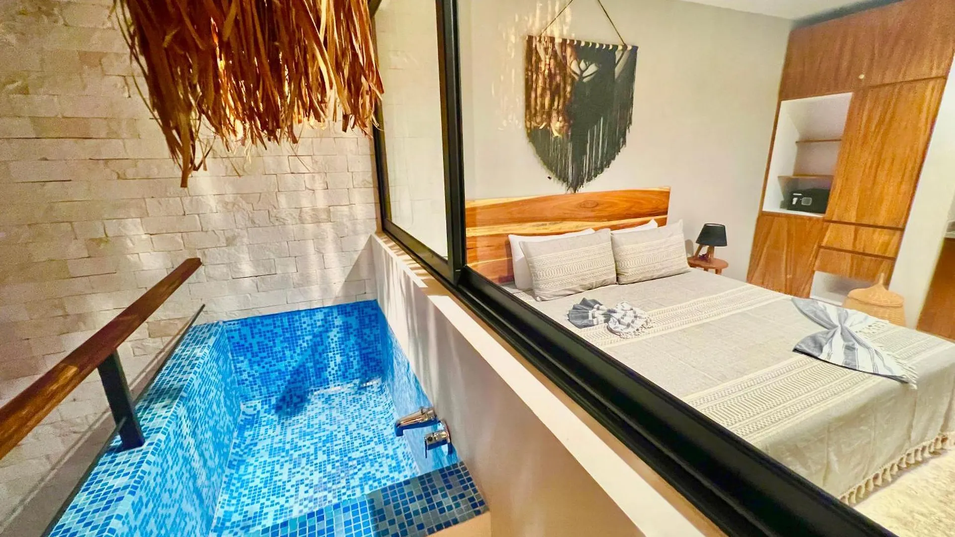 Rooftop Oasis: Urban Retreat with Infinity Pool & Private Terrace Apartment Tulum